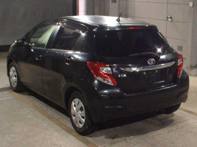 TOYOTA VITZ 2014