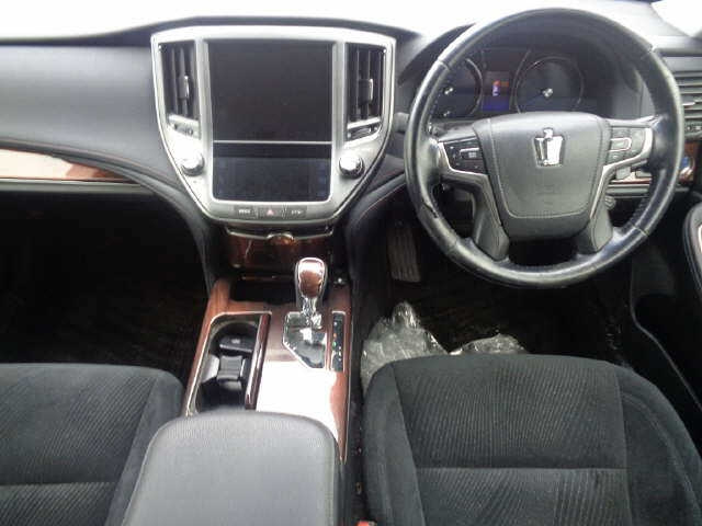 TOYOTA CROWN 2015