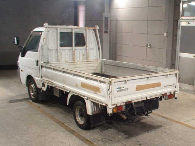 NISSAN VANETTE TRUCK 2013