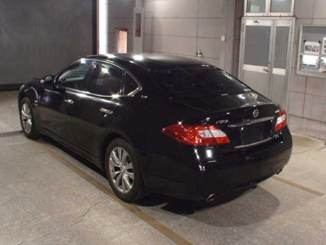 NISSAN FUGA 2011
