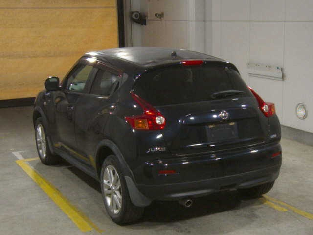 NISSAN JUKE 2010