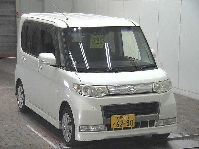 DAIHATSU TANTO 2009