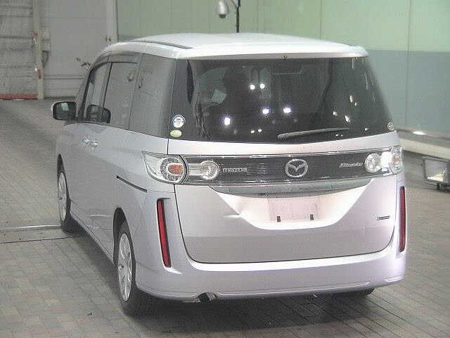 MAZDA BIANTE 2010