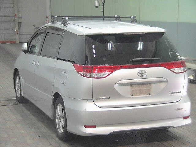 TOYOTA ESTIMA 2009