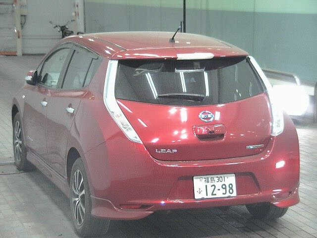 NISSAN LEAF 2014