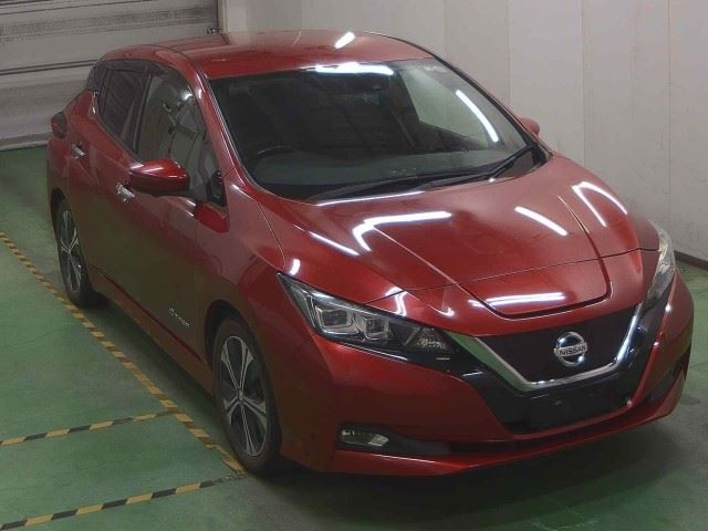 NISSAN LEAF 2018