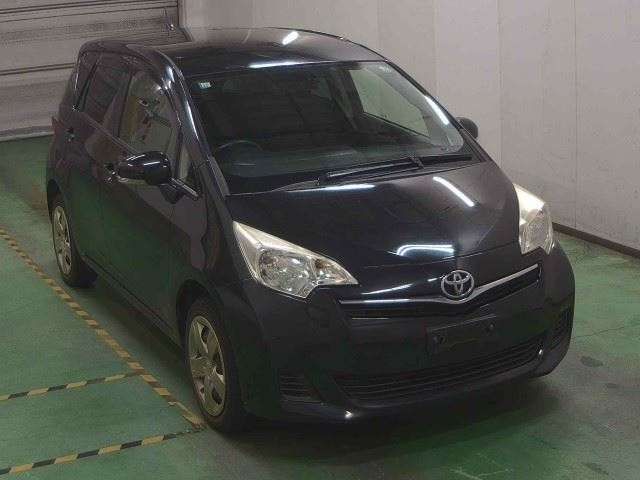 TOYOTA RACTIS 2013