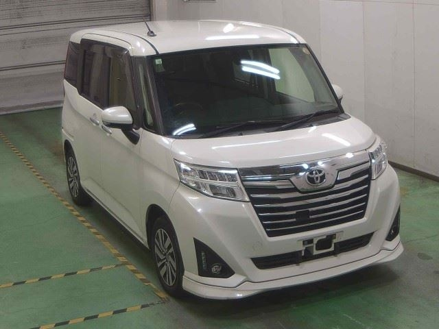 TOYOTA ROOMY 2018