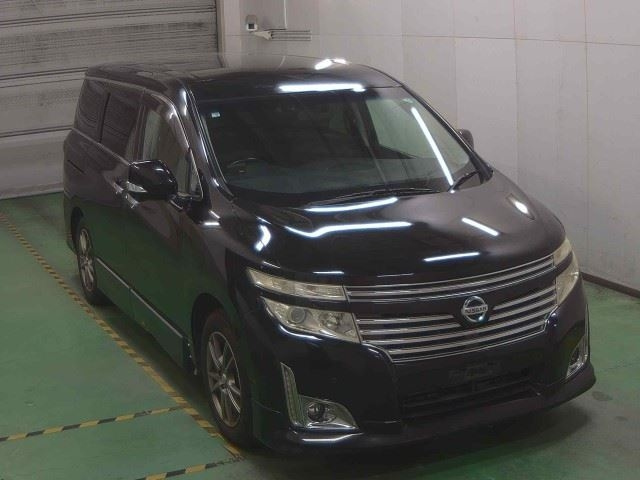 NISSAN ELGRAND 2010