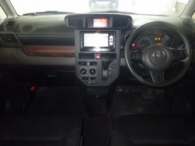 TOYOTA ROOMY 2018