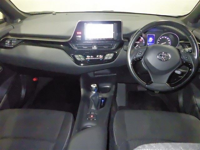 TOYOTA C-HR 2018