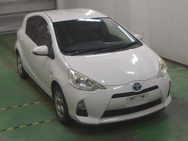 TOYOTA AQUA 2014