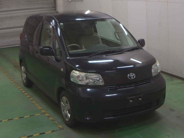 TOYOTA PORTE 2009