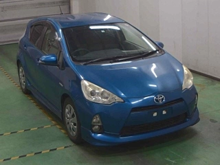 TOYOTA AQUA 2012