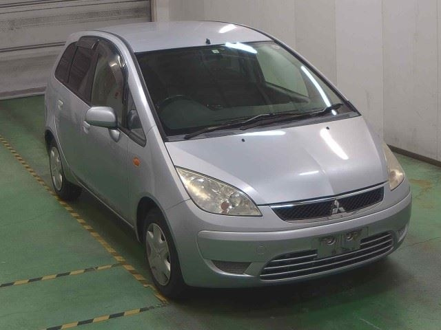 MITSUBISHI COLT PLUS 2010