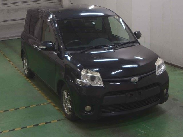 TOYOTA SIENTA 2012