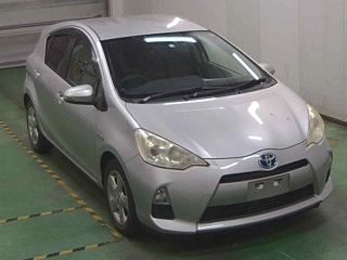 TOYOTA AQUA 2012