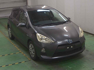 TOYOTA AQUA 2012