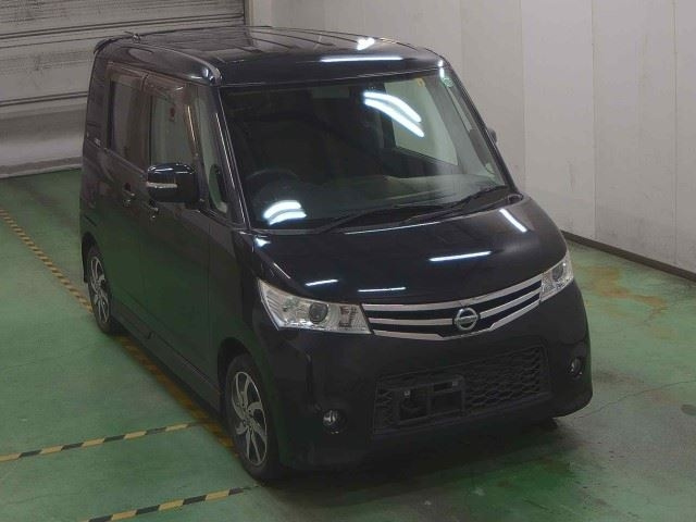 NISSAN ROOX 2012