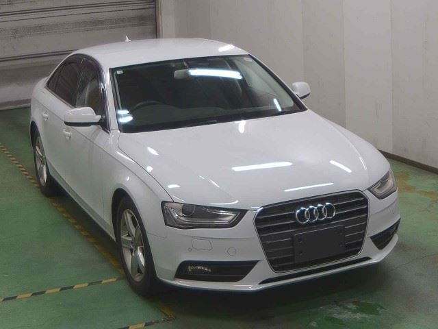 AUDI A4 2014