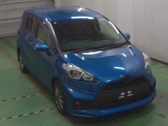 TOYOTA SIENTA 2016