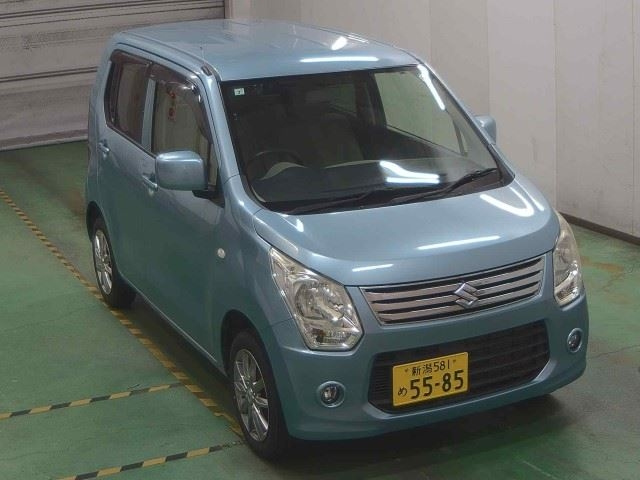 SUZUKI WAGON R 2013