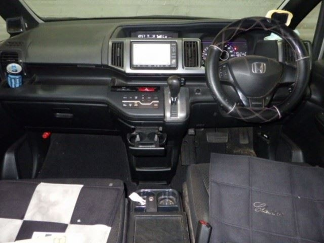 HONDA STEP WAGON 2010