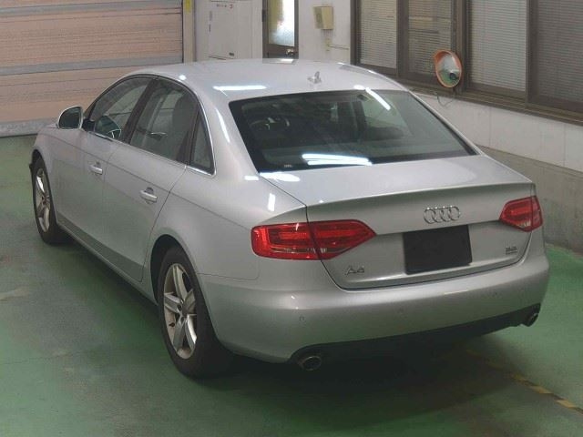 AUDI A4 2008
