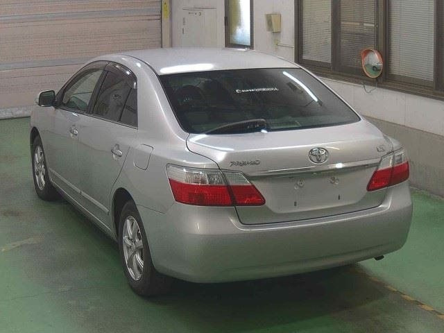 TOYOTA PREMIO 2009