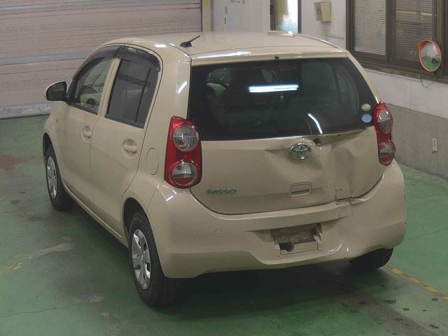 TOYOTA PASSO 2011