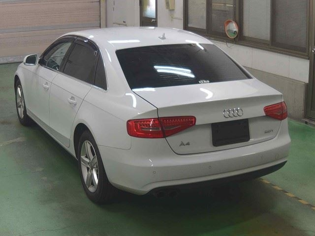 AUDI A4 2014
