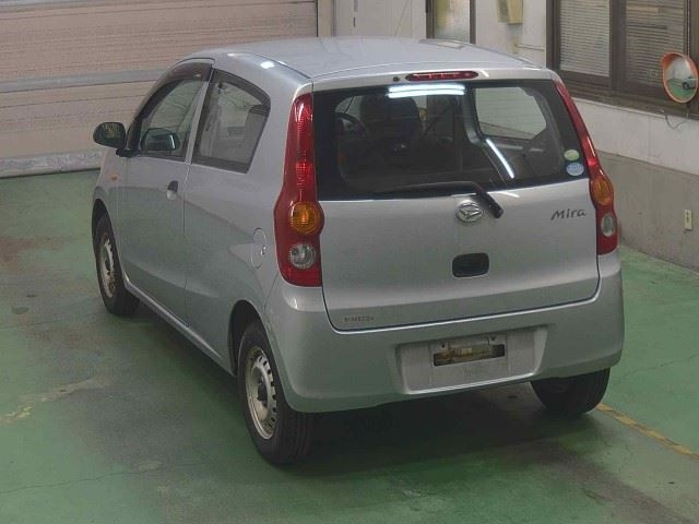 DAIHATSU MIRA 2012
