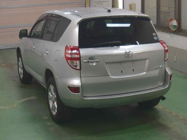TOYOTA RAV4 2010