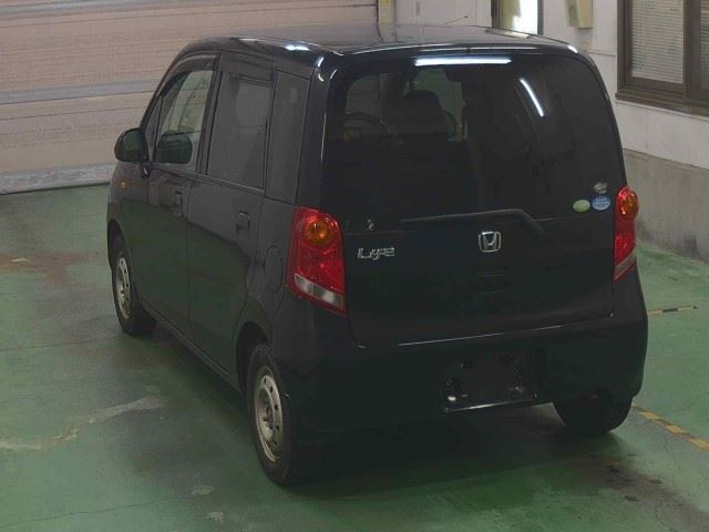 HONDA LIFE 2010