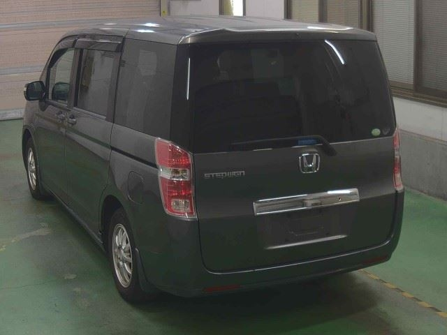 HONDA STEP WAGON 2010