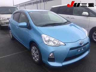 TOYOTA AQUA 2014