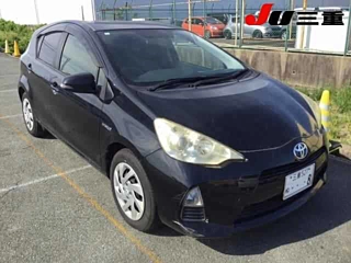 TOYOTA AQUA 2013