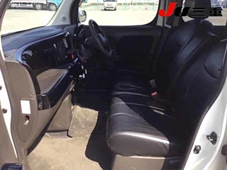 NISSAN CUBE 2010