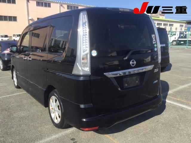NISSAN SERENA 2013