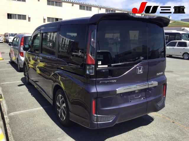 HONDA STEP WAGON 2016