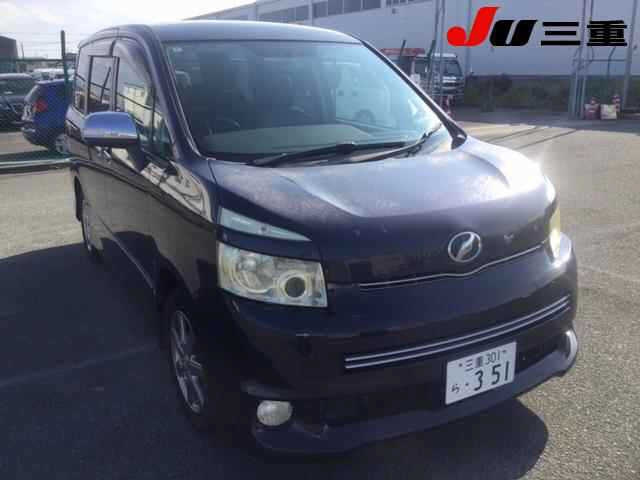 TOYOTA VOXY 2009