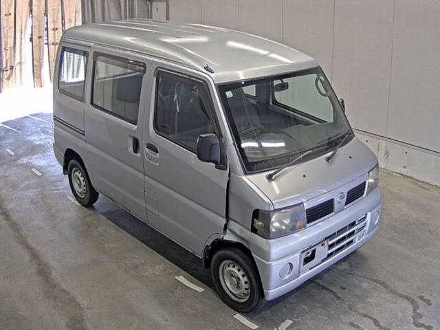 NISSAN CLIPPER VAN 2010