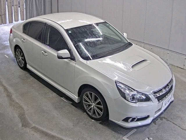 SUBARU LEGACY B4 2013