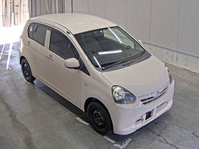 DAIHATSU MIRA E S 2011
