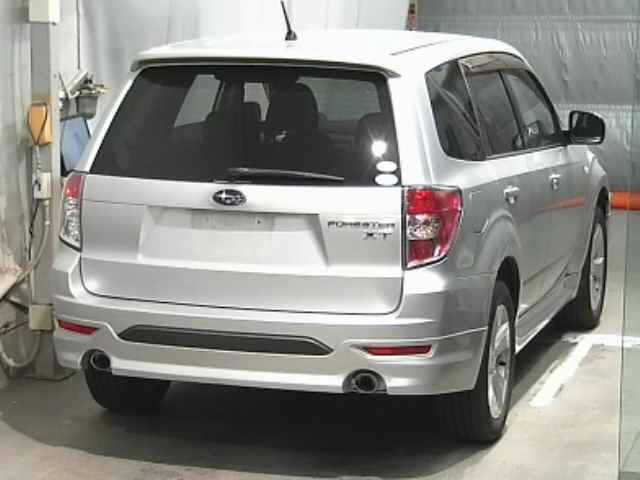 SUBARU FORESTER 2010