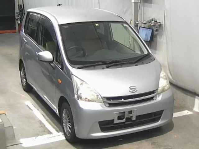 DAIHATSU MOVE 2012