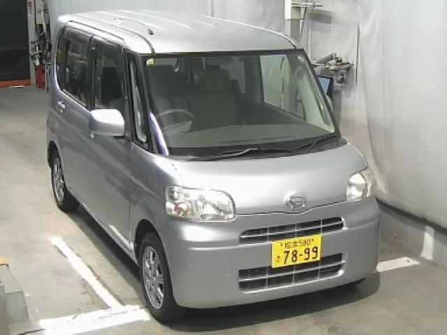 DAIHATSU TANTO 2008