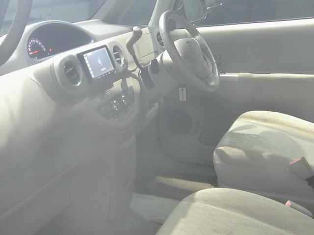 TOYOTA PORTE 2008