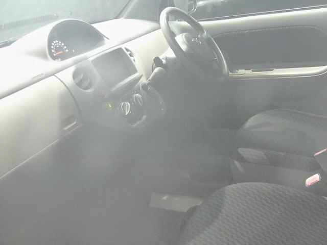 TOYOTA SIENTA 2008
