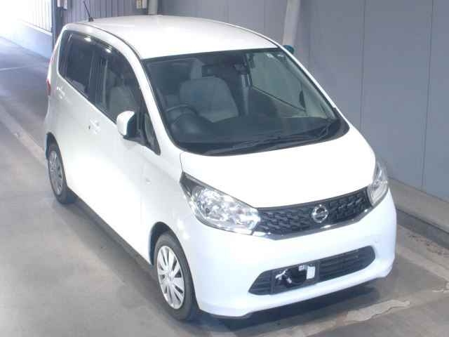 NISSAN DAYZ 2015